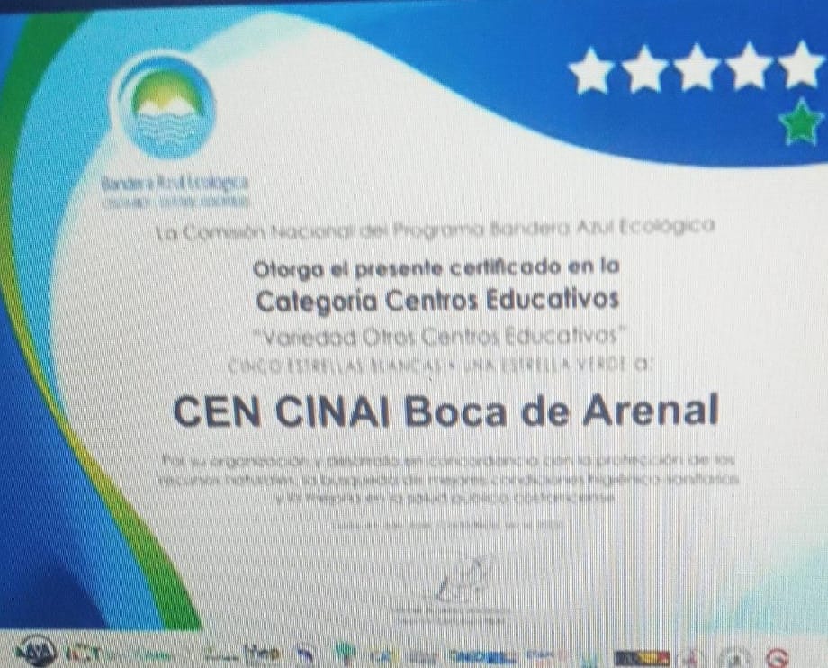 En la imagen se aprecia un certificado de bandera Azul otorgado al CEN CINAI BOCA de ARENAL