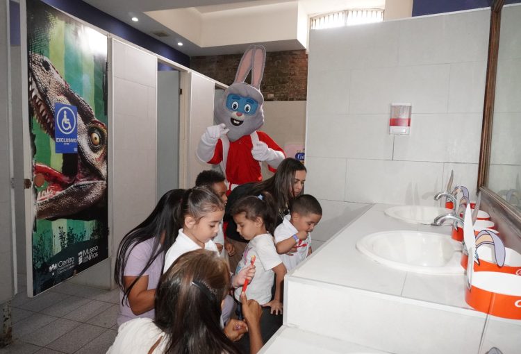 Más de 28.000 niñas y niños de CEN-CINAI se unenen maratón de lavado de dientes